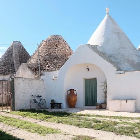 Il Trullo Bianco A Masseria Santalachicca Masseria Orimini Exterior photo